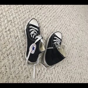 Black converse size 7